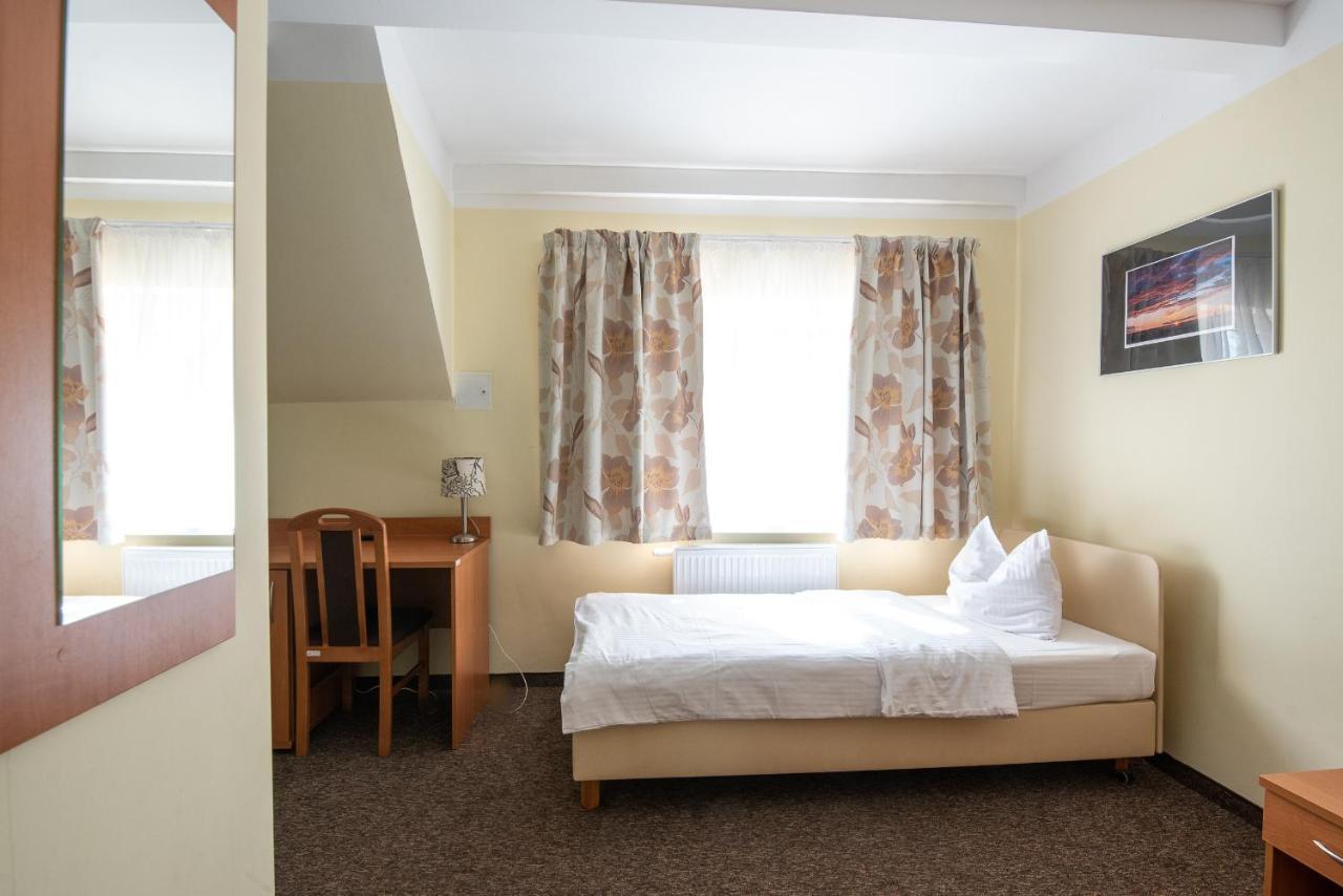 Hotel Nad Brzegiem Baltyku Sarbinowo Exterior foto